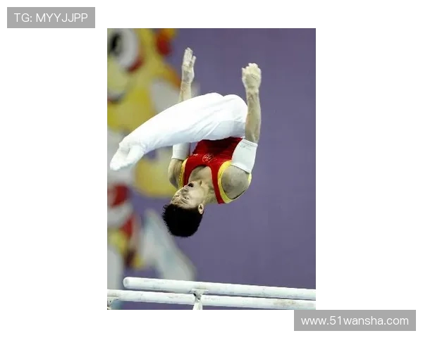 腾空之上蹦床高空翻腾展现极限体操运动魅力竞技精神与力量美学