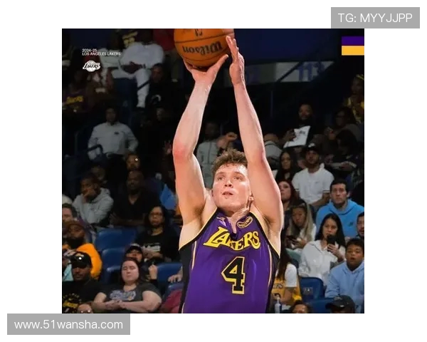 克内克特前日G联赛三十分到今战四分半挂零的反差之夜篮球舞台