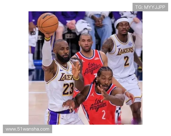 詹姆斯6中3独揽前7分队友5中0开局进攻失衡凸显球队依赖核心